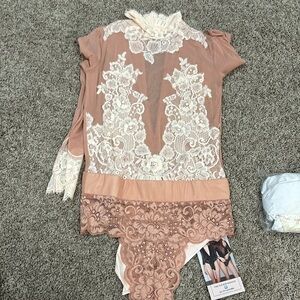 We are HAH take hah bow reversible bodysuit copper rose extra small